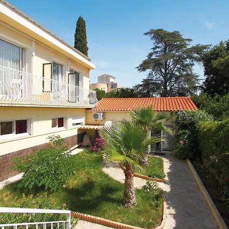 Hotel La Croix De Malte La Ciotat