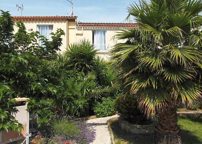 La Croix De Malte לה קיוטאט